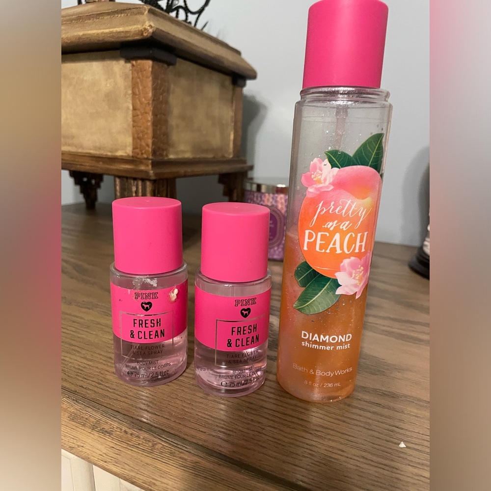 VS pink warm and cozy body spray